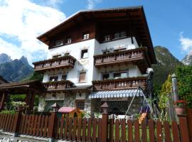 Al Sole, hotel em Auronzo di Cadore