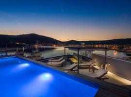 Beachfront Luxury Villa, οικογενειακό ξενοδοχείο σε Vinisce