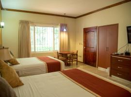Pato Canales Hotel & Resort, hotel in San Luis