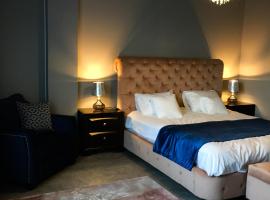Rubio Residence - Accmonia Luxury Apartment, luksushotelli kohteessa Arad