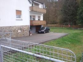 Pension Ehringshausen, hotel with parking in Ehringshausen