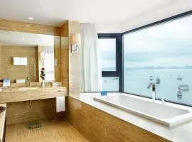 Wyndham Legend Halong
