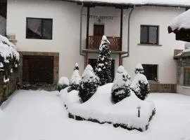 Къща за гости ЧИЧАРИТЕ