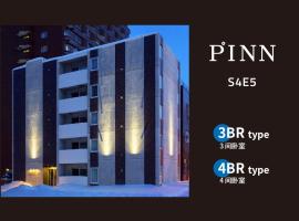 PINN-S4E5, hotel a Sapporo