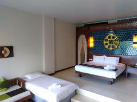 C-VIEW BOUTIQUE, hotel cerca de Cabo Promthep, Rawai Beach