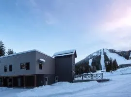 Nowhere Special Hostel