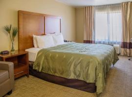 Quality Inn Merced Gateway to Yosemite โรงแรมที่มีที่จอดรถในเมอร์เซด