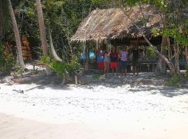 Turtle Dive Homestay, hotel v destinaci Kri