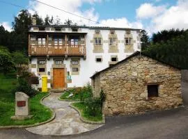 Casa Os Carballás