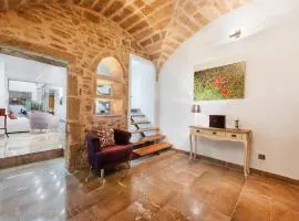 Ca Se Predine - Mediterranean Styled Townhouse