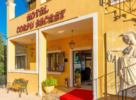 Corfu Secret Hotel, hôtel à Ýpsos