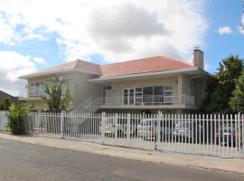 Fomo Lodge, hotel em Bellville