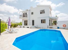 Villa 26, hotel com piscina em Pafos