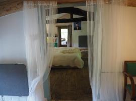 Le Chatel en Beaujolais, three-star hotel in Valsonne