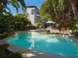 Villa Rhulani - Luxurious modern Villa in Hout Bay, holiday home in Hout Bay