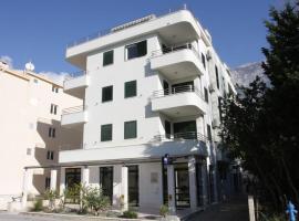 J&B - Beachside Studio Apartment, hotel in Makarska