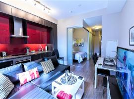 Upscale Suite at CN Tower, Metro Convention & Rogers Centre, hotel in Toronto