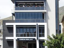 Check Inn Hotel, hotel di Green Point, Cape Town