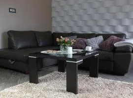 Apartament Słowiański 150 mtr do Plaży centralnie polożony przy głównej promenadzie