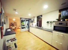 DONES Apartamento en el Casco Histórico de Zaragoza