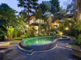 Rahayu Suites Monkey Forest Ubud, hotel di Ubud