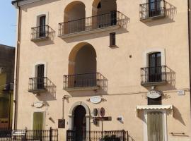 Palazzo Scelzi: Aliano'da bir ucuz otel