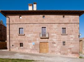 Hostal Rural Ioar, hotel familiar en Sorlada