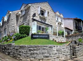 Casa Camaron, hotel cerca de Playa Varese, Mar del Plata