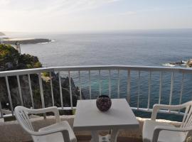Bright Studio by the sea, hotel di Icod de los Vinos