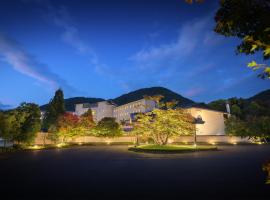 Iizaka Onsen Surikamitei Ohtori, hotel di Fukushima