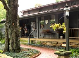 Watson Estate BnB & Deer Creek Winery, hotel en Uniontown