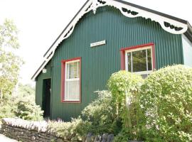 The Wriggly Tin, Millers Dale, cottage in Buxton