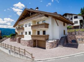 Appartamenti Casa Salesai, hotel with parking in Carano