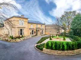 5 stars hotel in Huddersfield
