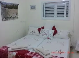 Lovely Little Apartment near Beach