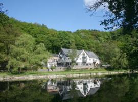 Cocoon Hotel La Rive, hotel v destinaci Bourscheid