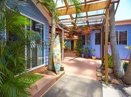 Ozzie Pozzie Backpackers