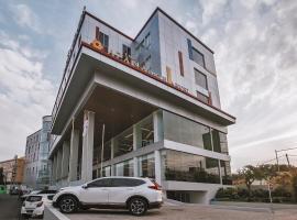 The Azana Hotel Airport Semarang, hotel v destinaci Semarang