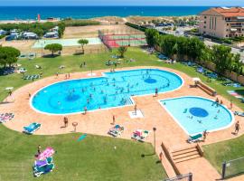 Albatross Mobile Homes on Camping Playa Brava, glamping site in Pals