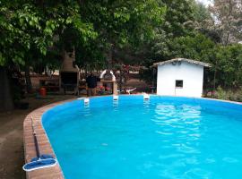 Agroturismo la finka, hotelli, jossa on uima-allas kohteessa Los Quiles