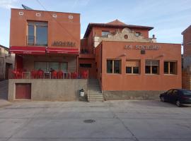 Hostal La Sociedad, hotel v destinaci Arens de Lledó
