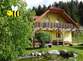 Sunny Holiday House B&B, nakvynės su pusryčiais namai mieste Ljubno