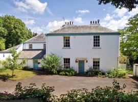 The Old Vicarage B&B, hotel near Powderham Castle, Kenton