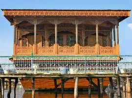De Laila House Boat by Sterling