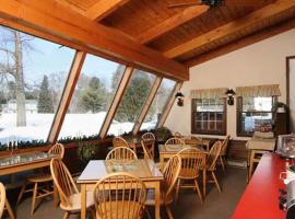 Old Field House, hotel in zona Merriman State Forest, North Conway