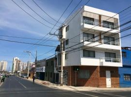 Hospedaje Amunátegui, hotel cerca de Zofri, Iquique