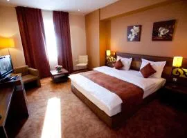 Top Rooms Aparthotel