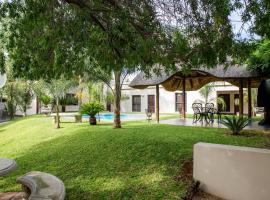 Schroderhuis Guesthouse NO LOADSHEDDING GOOD WIFI, hotel in Upington