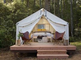 Mendocino Grove, luxury tent in Mendocino