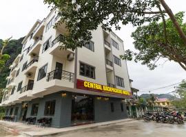 Central Backpackers Hostel - Phong Nha، بيت شباب في فونغ نها